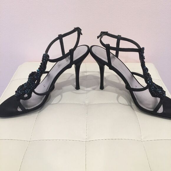 Stuart Weitzman Caviar Black Swarovski Heels - Picture 4 of 8